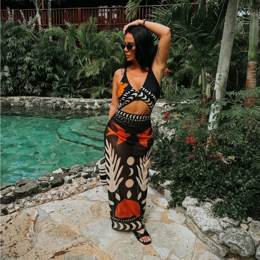 Commense Bird Print Cutout One-Piece Swimsuit AND COVERUP NWT - Picture 5 of 10